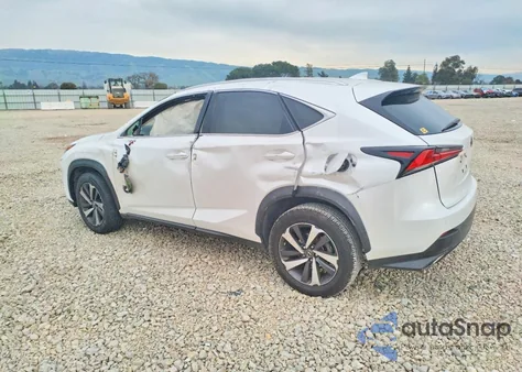 2021 Lexus Nx 300 Base z USA, uszkodzony, nr VIN JTJGARBZ4M5031074